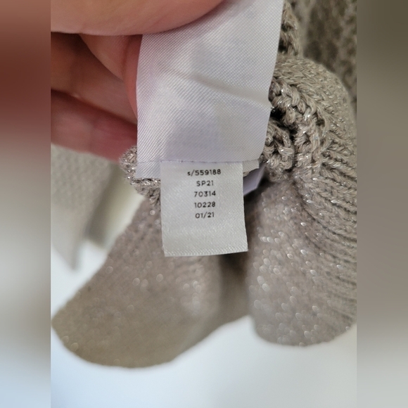 NWT Ann Taylor Silver Shimmer Grey Loose Knit Button Up Cardigan Size S - Picture 4 of 10